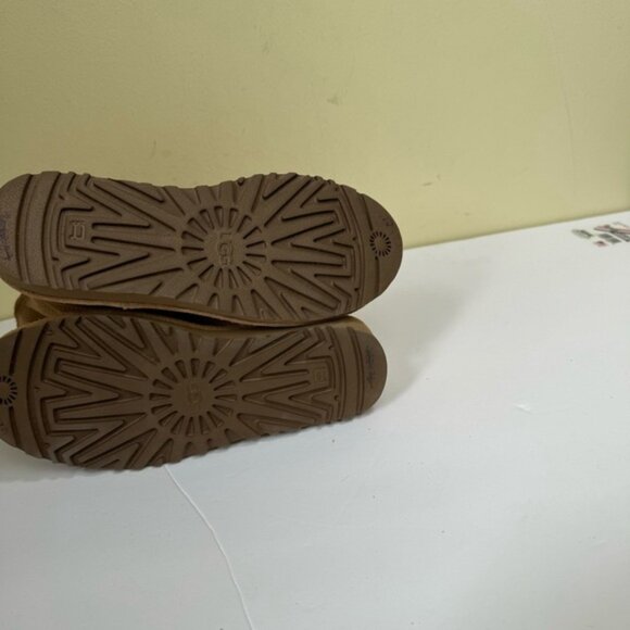 UGG NEW Classic Unlined Perforated Leather Tall Pull On Boots Suede Lightweight - Picture 12 of 14